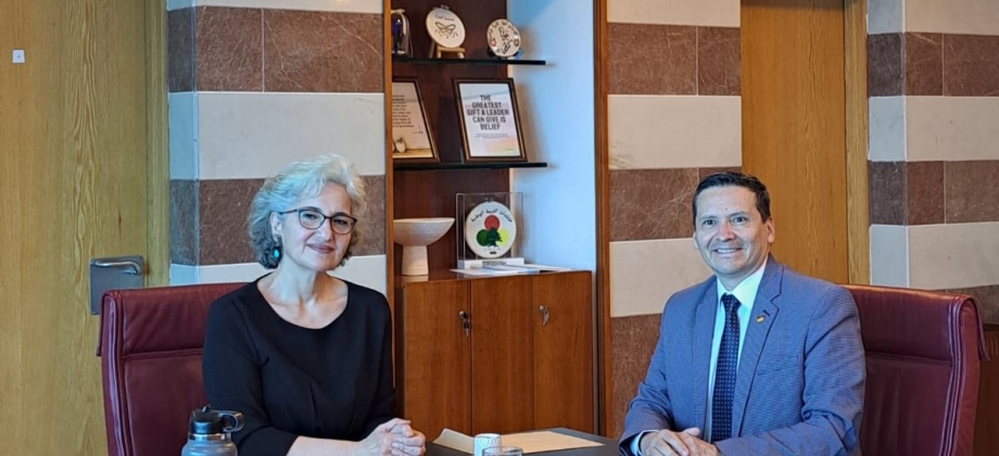 Embajador de Colombia y la Ministra de Educación del Líbano dialogan sobre la Beca Colombia 2025 ofrecida por el ICETEX para ciudadanos extranjeros