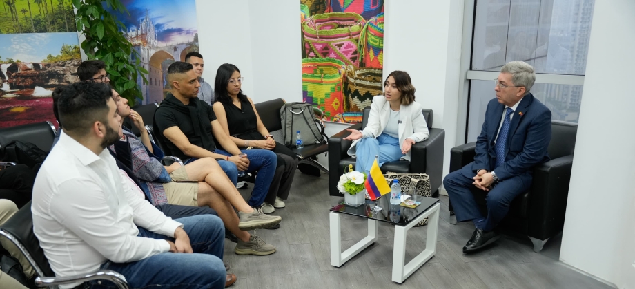 "Un puente de conocimiento entre Colombia y China": Canciller Laura Sarabia propone crear un Centro de Pensamiento para acercar a los dos países