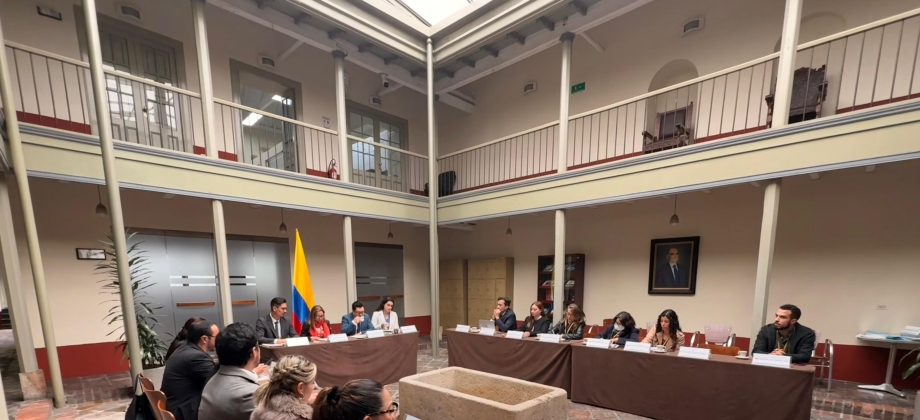 Ministerio de Relaciones Exteriores lidera la mesa de seguimiento al Plan de Acción Nacional para la implementación de la Declaración sobre Escuelas Seguras