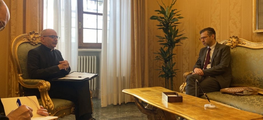Viceministro Jaramillo se reúne con Subsecretario del Vaticano para el Sector Multilateral