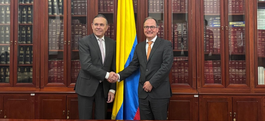 Colombia y su Integración al Derecho Internacional Privado de La Haya: Visita del Secretario General de la Conferencia de La Haya de Derecho Internacional Privado