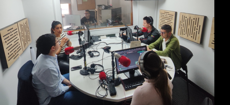 La Academia Diplomática realizó con gran éxito la divulgación del Concurso de Ingreso a la Carrera Diplomática y Consular 2027 en el Eje Cafetero