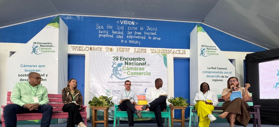 Cancilleria participó en el Encuentro Nacional de Cámaras de Comercio para dialogar sobre el aporte en la economía de las zonas fronterizas en Colombia