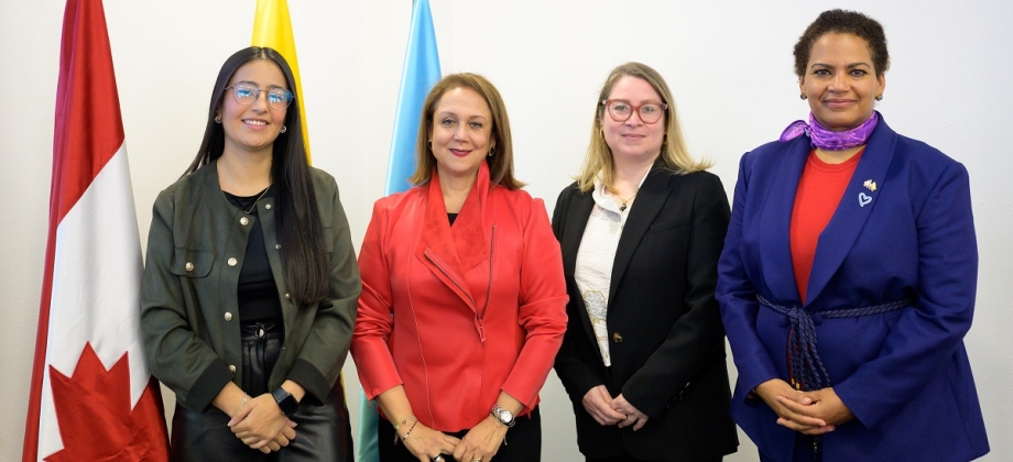 Colombia y Canadá inauguran curso para fiscales sobre perspectiva de género en delitos con armas de fuego