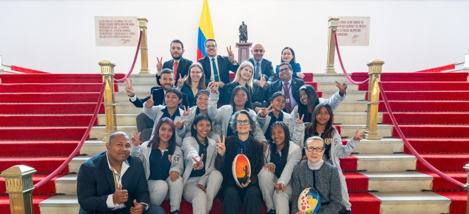 Jóvenes wayúu de Misión La Guajira representarán a Colombia en intercambio cultural en Polonia