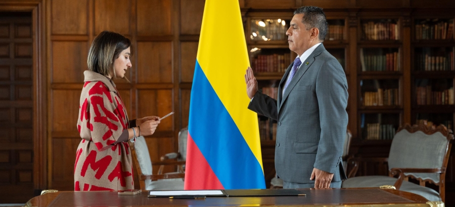 Colombia reafirma su solidaridad con Palestina al posesionar a Jorge Iván Ospina como Embajador en ese Estado