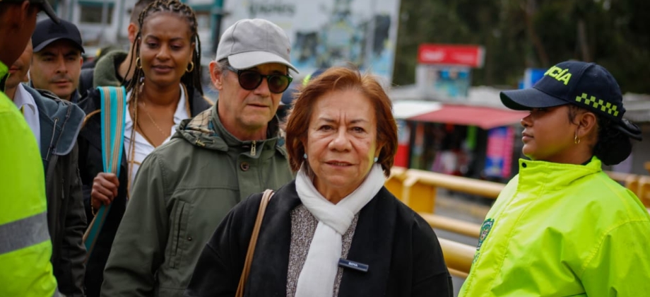 El Gobierno Colombiano garantiza la atención digna de los connacionales deportados por Ecuador