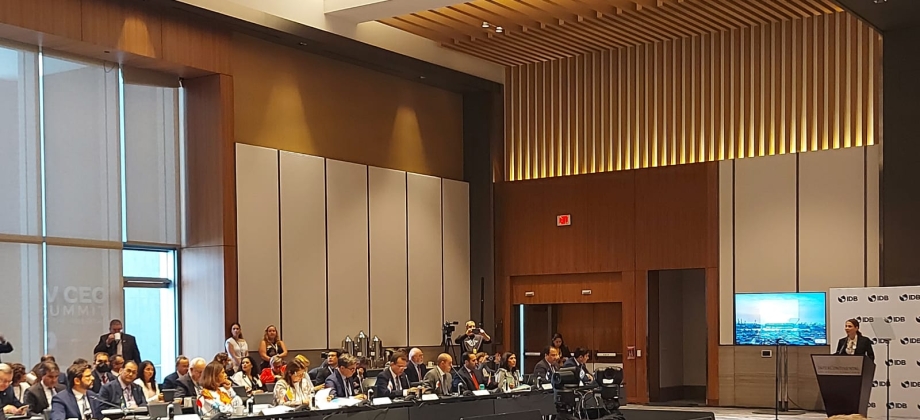 Vicepresidente y Canciller invitó a Ministros de la región a focalizar esfuerzos “a través de una Carretera de Alta Velocidad para el Desarrollo de las Américas”