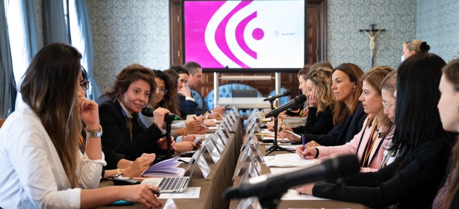 El Gobierno colombiano y el Fondo Humanitario y de Paz de las Naciones Unidas para las Mujeres se unen por la garantía de los derechos de las mujeres y las niñas