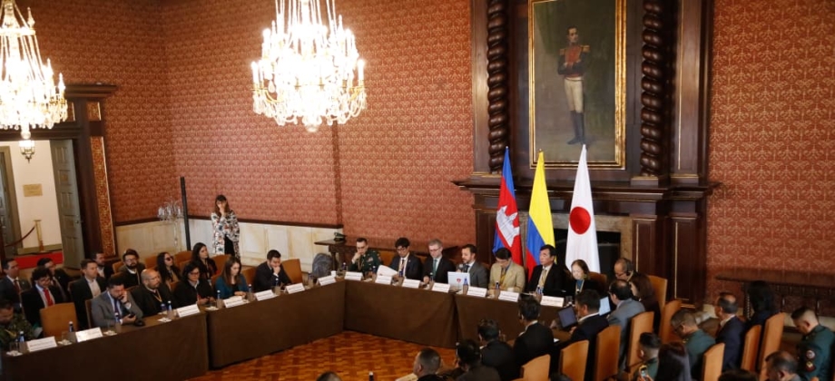 Colombia, Japón y Camboya clausuran visita técnica y reafirman compromiso con un país libre de minas