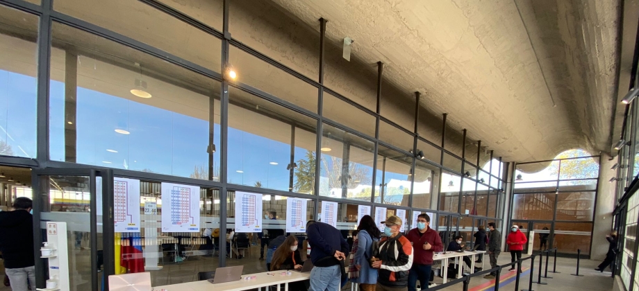 Puestos de votación en el exterior