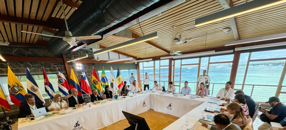 Colombia destaca la importancia de la implementación de la Carta MediAmbiental Iberoamericana en la XII Conferencia Iberoamericana de Ministros y Ministras de Medio Ambiente en las Islas Galápagos
