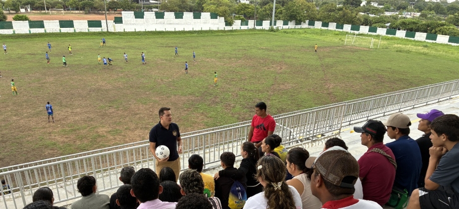Cancillería llevará a once niños de Aguachica, Cesar, a cumplir su sueño de conocer Turquía y entrenar con ídolos colombianos que juegan en el club Galatasaray 