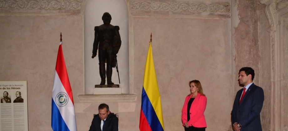 Embajador de Colombia en Paraguay, Juan Manuel Corzo, presentó cartas credenciales ante el Presidente Mario Abdo Benítez