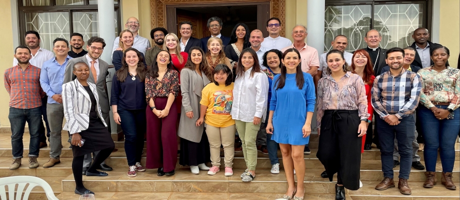 Encuentro de la comunidad colombiana en Nairobi con el embajador de Colombia en Kenia, Pedro León Cortés