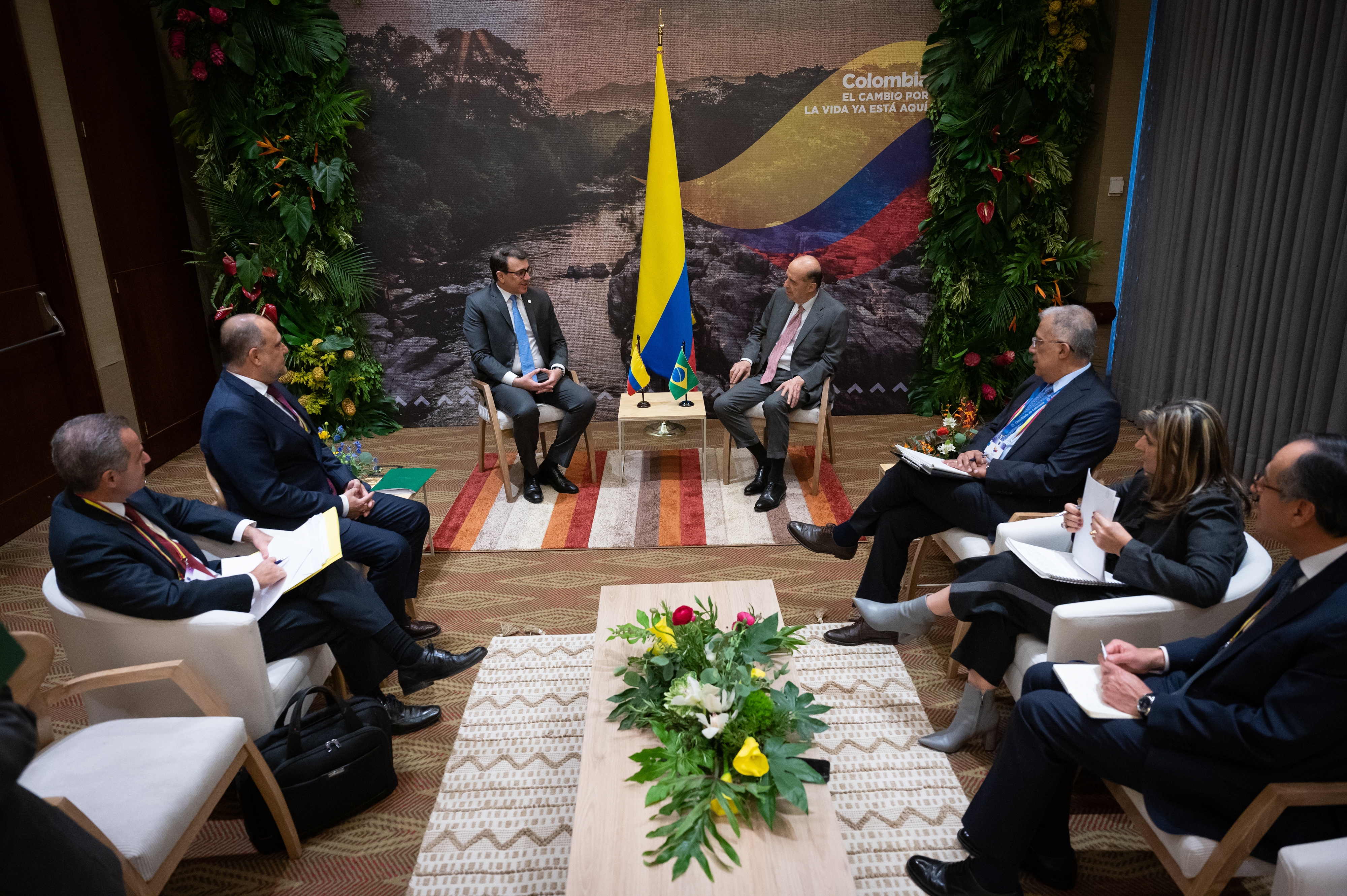 En encuentro de los Ministros de Relaciones Exteriores, Álvaro Leyva y Carlos Alberto Franca se destacó las potencialidades en la región Amazónica de Colombia Brasil 