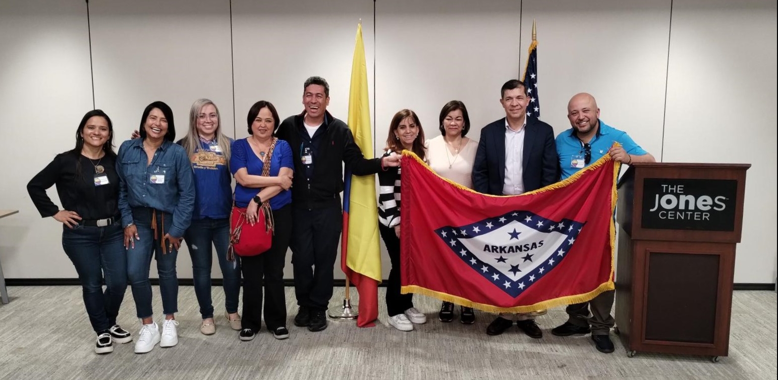 Consulado de Colombia en Houston realizó por primera vez un Consulado Móvil en Arkansas