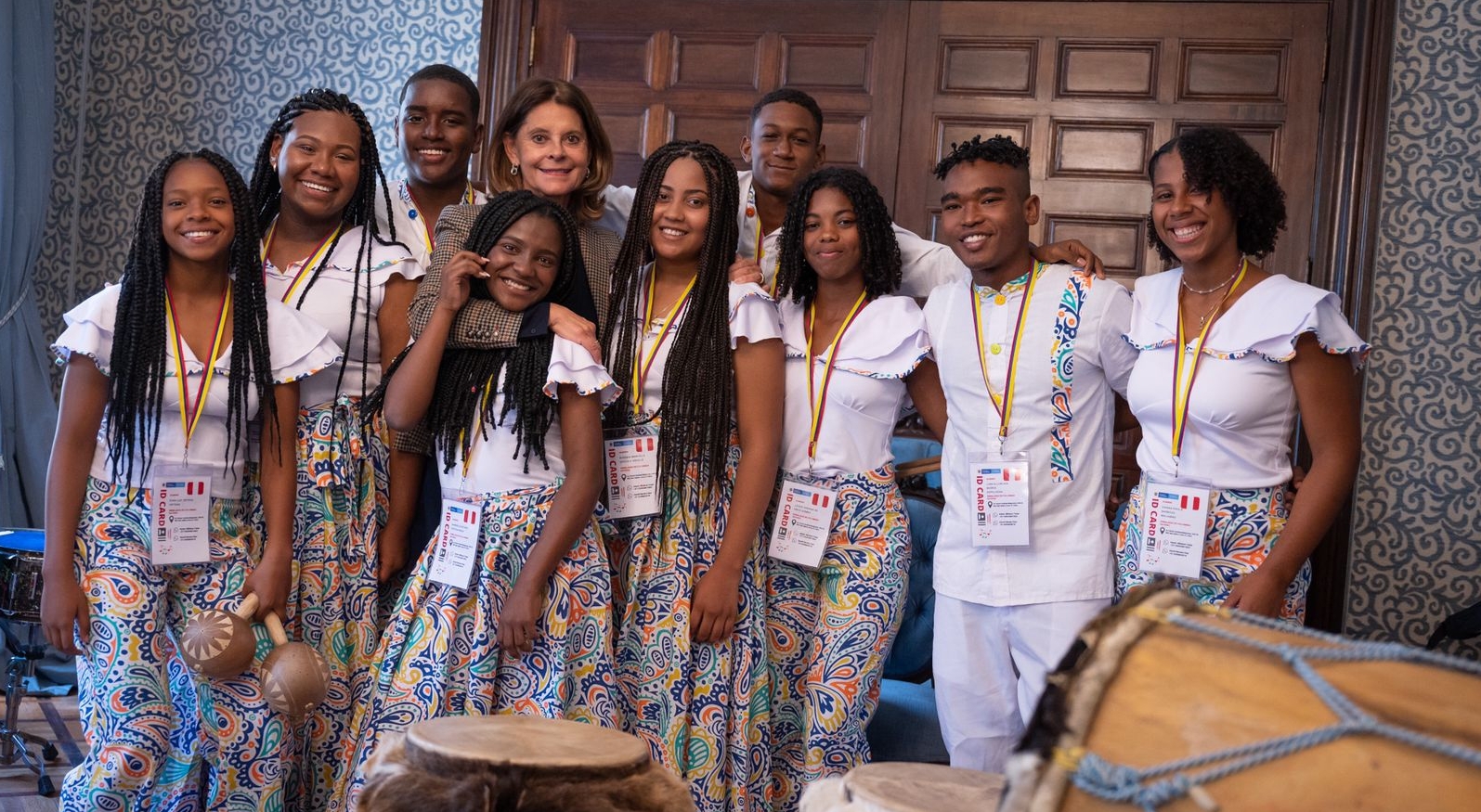 Jóvenes de Cartagena y de Chocó participan en intercambios culturales y deportivos en Perú y Chile