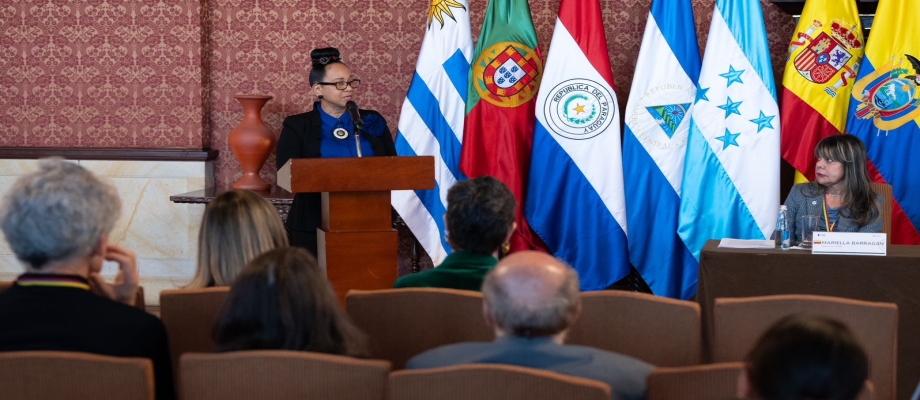 “Es necesario continuar aunando esfuerzos por hacer de la lectura, la escritura, la oralidad y el acceso igualitario a las bibliotecas un derecho para todos y todas”: viceministra de Asuntos Multilaterales, Elizabeth Taylor Jay