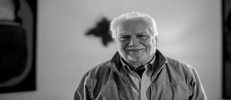 El Ministerio de Relaciones Exteriores lamenta el fallecimiento a los 88 años del arquitecto colombiano César Barney, en Brasilia 