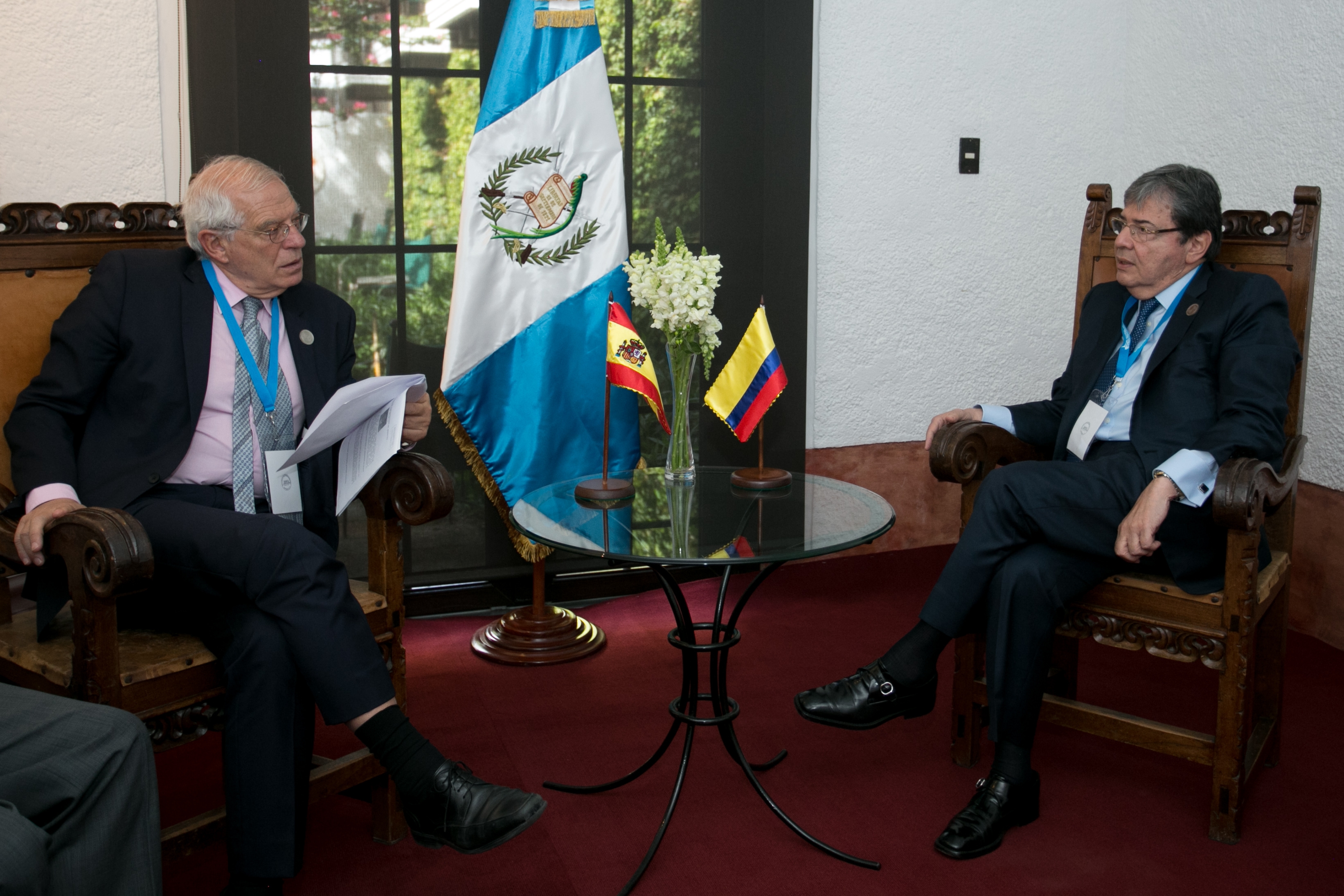 Cancilleres de Colombia y España dialogaron sobre crisis migratoria venezolana y otros temas de interés común en el marco de la Cumbre Iberoamericana en Guatemala