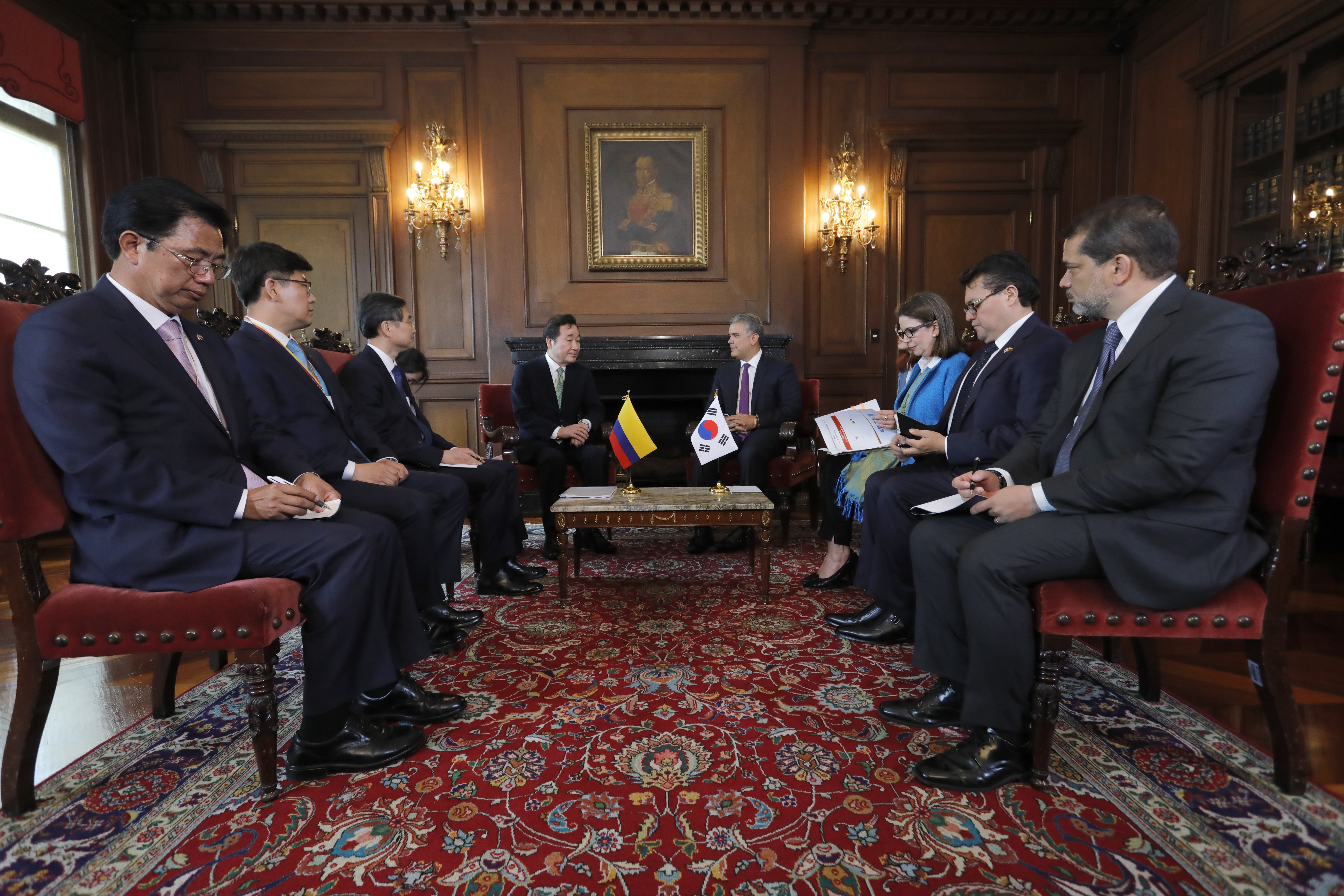 Presidente Duque recibió en la Casa de Nariño al Primer Ministro de Corea, Lee Nak-Yon, en compañía de la Viceministra de Asuntos Multilaterales