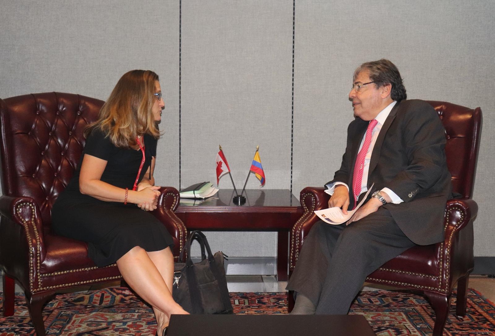 Ministros de Relaciones Exteriores de Colombia y Canadá sostuvieron reunión bilateral