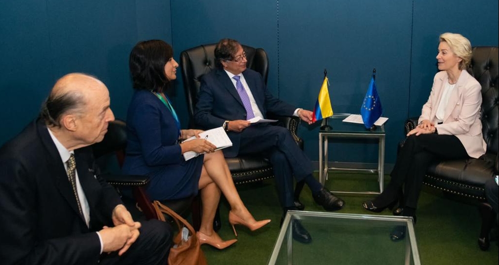 Canciller Álvaro Leyva participó en reunión bilateral del Presidente Gustavo Petro con la Presidente de la Comisión Europea