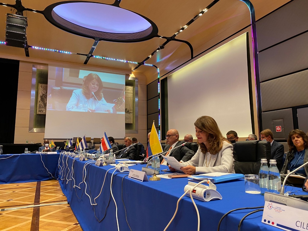Vicepresidente y Canciller instó a impulsar conjuntamente una reactivación económica sostenible en la X Conferencia Italia – América Latina y El Caribe