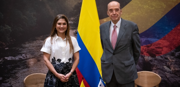 Ministros de Relaciones Exteriores de Colombia y Honduras sostuvieron encuentro en el marco de la trasmisión de mando 2022-2026 