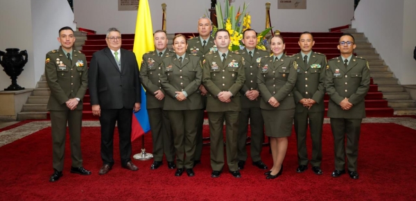 La Academia Diplomática “Augusto Ramírez Ocampo” y la Policía Nacional de Colombia cierran el curso de formación para Agregados de Policía