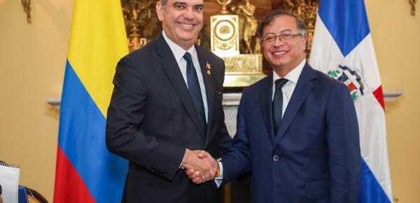 Presidente Gustavo Petro sostuvo un encuentro con su homólogo de República Dominicana