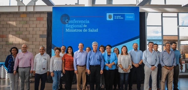 Ministros de Salud de las Américas aprobaron la adopción de una tarjeta única de vacunación regional para migrantes venezolanos
