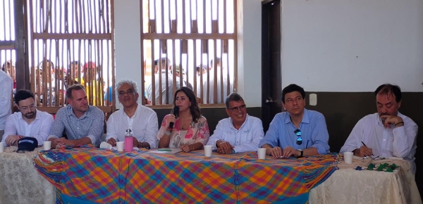 Gobierno nacional entregó hidropáneles solares, en colaboración con la Cancillería, a comunidad en La Guajira