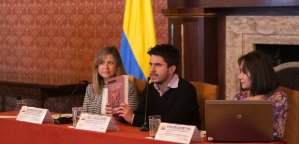 El doctor Carlos Camacho, PhD en Historia, presentó la Conferencia “El Conflicto de Leticia 1932 – 1933” 