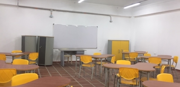 Foto del aula en el Cesar se beneficiaron con la construcción de un aula de sistemas en el marco del convenio de la Cancillería con la Organización Internacional para las Migraciones