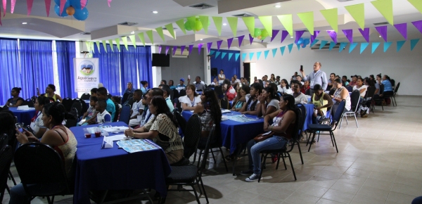 La Dirección para el Desarrollo y la Integración Fronteriza entregó filtros para potabilización de agua a instituciones educativas de municipios fronterizos de Nariño