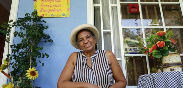 Dirección para el Desarrollo e Integración Fronteriza capacita en fotografía a operadores de posadas nativas en San Andrés Islas