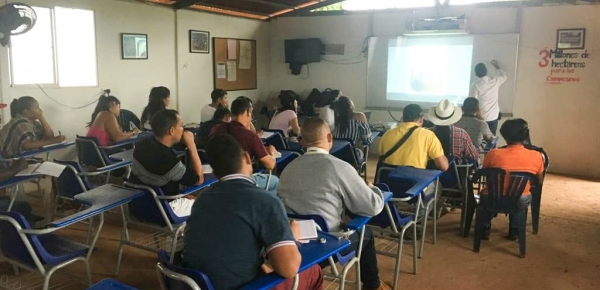 Cancillería realiza taller de fotoperiodismo en Espacio Territorial de Capacitación y Reincorporación en San José